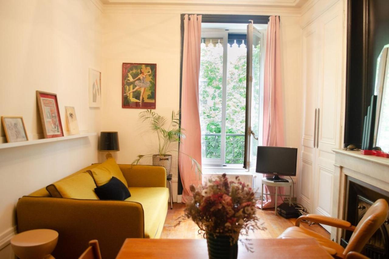 Chez Julie - Metro Garibaldi - University Apartment Lyon Bagian luar foto